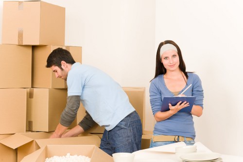 Different moving truck sizes available in Catford